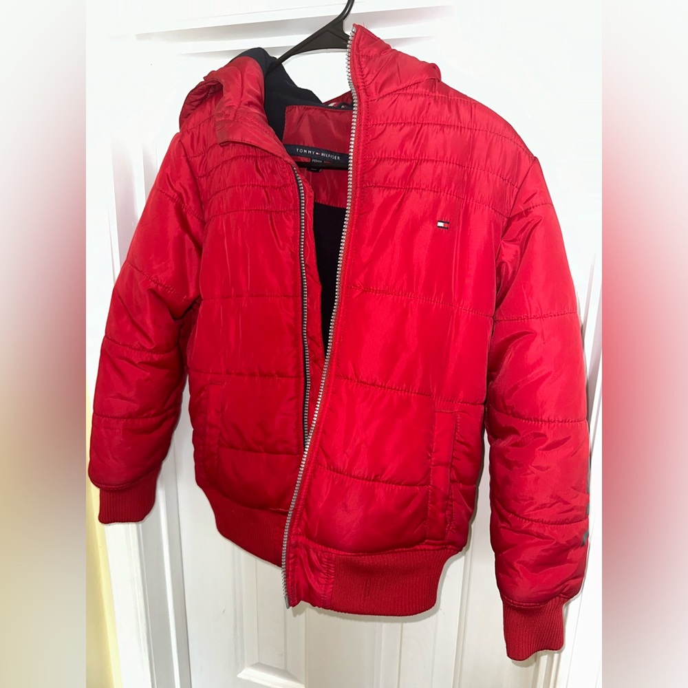 Boys Tommy Hilfiger down jacket style coat. Red, hooded , w/logo down sleeve.
